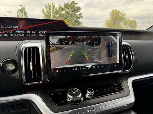 New 2025 Ford Expedition Platinum w/ Stealth Performance Package image 17