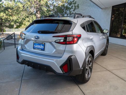 Used 2025 Subaru Crosstrek 2.5i Premium AWD/4WD image 6