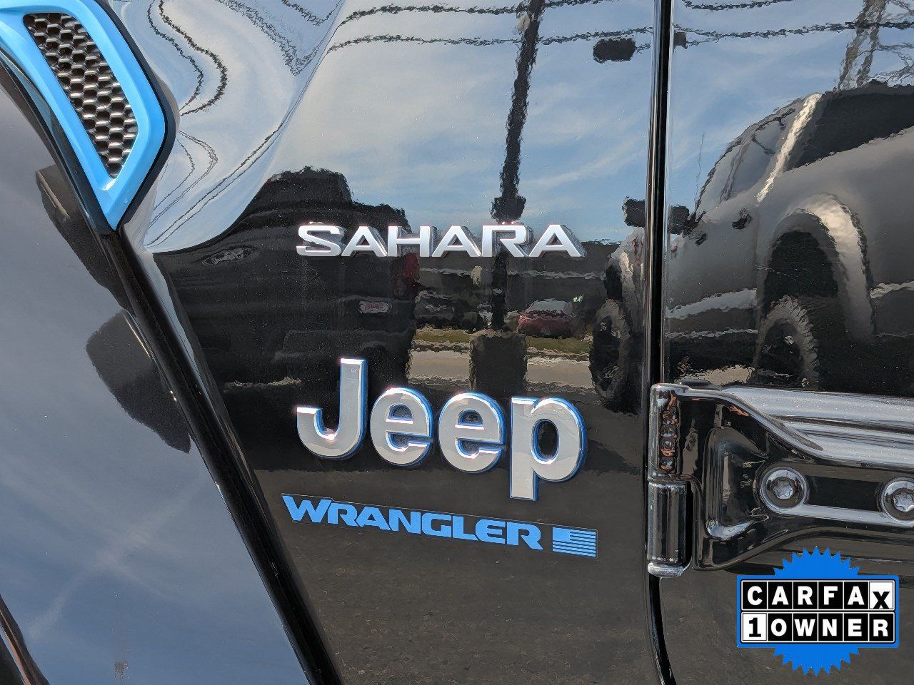 Used 2023 Jeep Wrangler Unlimited Sahara AWD/4WD image 12