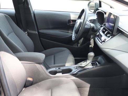 Used 2024 Toyota Corolla LE FWD image 33