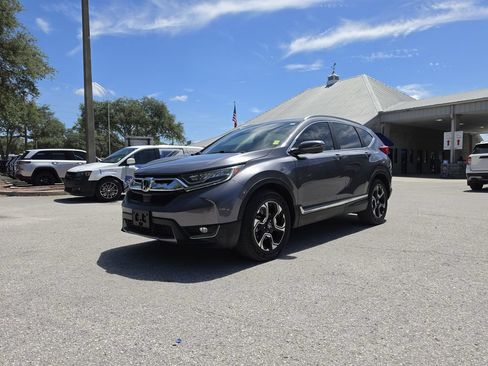Used 2017 Honda CR-V Touring image 2