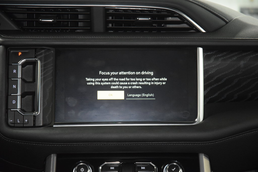 Used 2024 GMC Yukon Denali AWD/4WD image 34