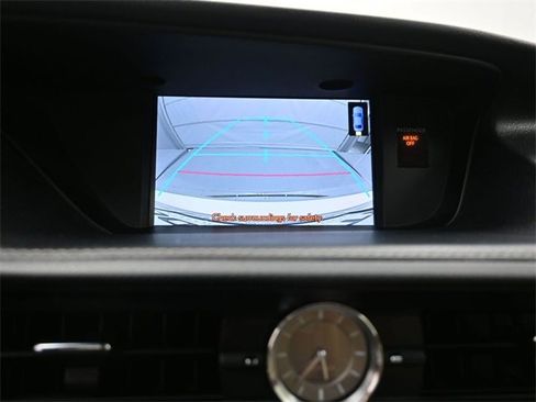 Used 2013 Lexus ES 300h image 3