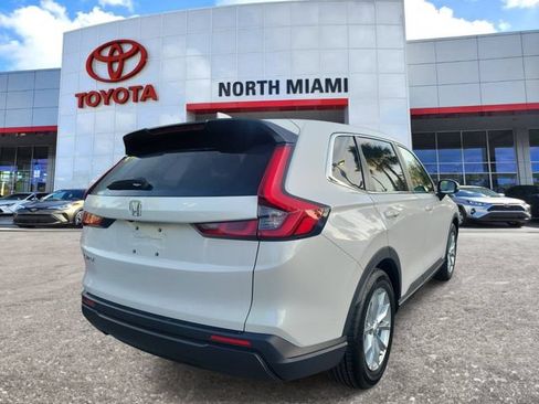 Used 2025 Honda CR-V EX image 4