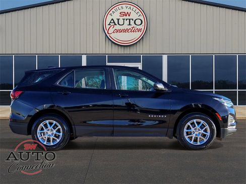 Used 2023 Chevrolet Equinox LS w/ LPO, Floor Liner Package image 8