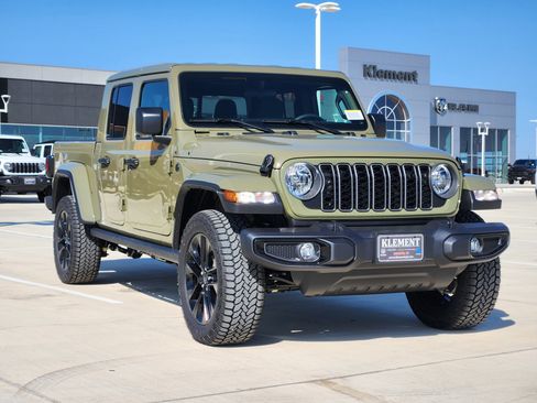 New 2025 Jeep Gladiator Sport image 2