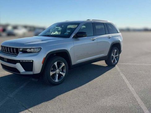 New 2026 Jeep Grand Cherokee Limited image 1
