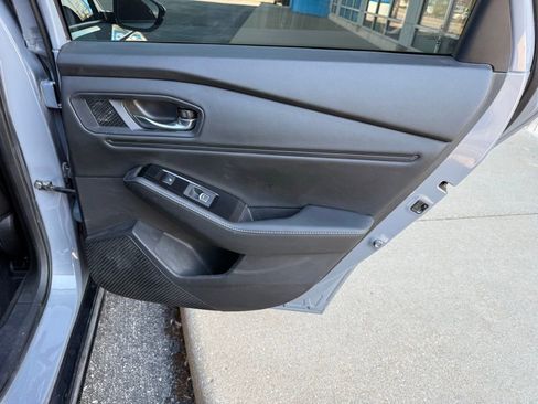 Used 2023 Honda Accord Touring image 39