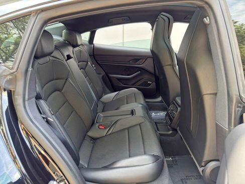 Used 2022 Porsche Taycan RWD image 41