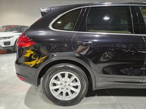 Used 2012 Porsche Cayenne AWD/4WD image 12