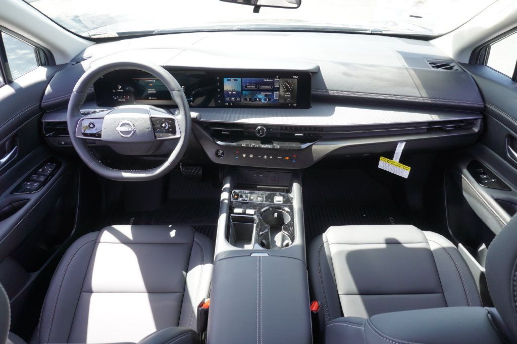Certified 2025 Nissan Murano SV FWD image 11