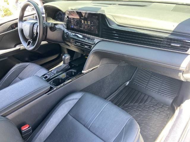 Used 2025 Toyota Camry XSE FWD image 23