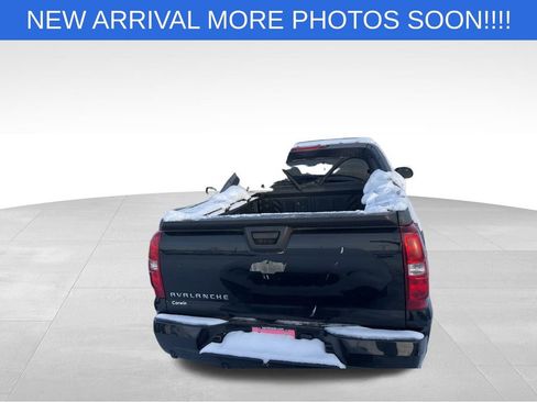 Used 2012 Chevrolet Avalanche LT w/ Suspension Package, Off-Road image 9