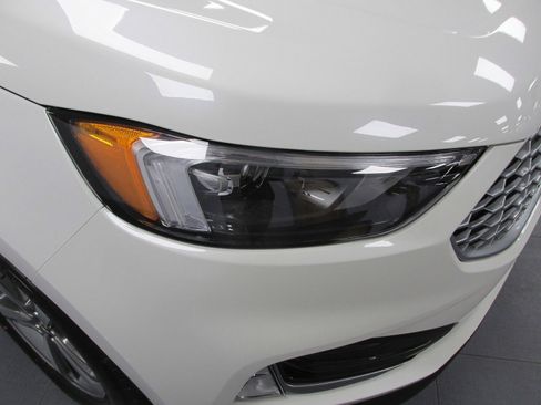 New 2024 Ford Edge SEL w/ Convenience Package image 9