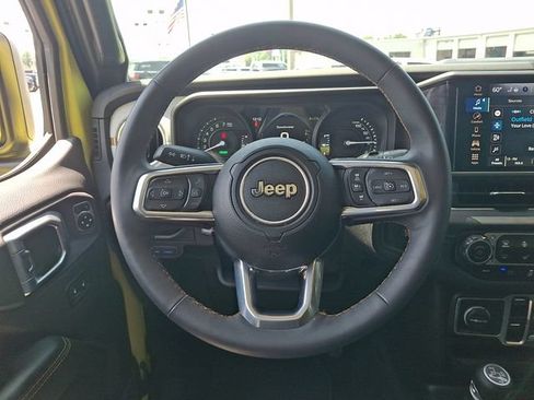 Used 2024 Jeep Wrangler Unlimited Sahara AWD/4WD image 19