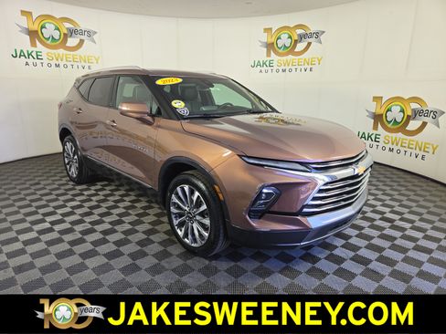Used 2023 Chevrolet Blazer Premier AWD/4WD image 1