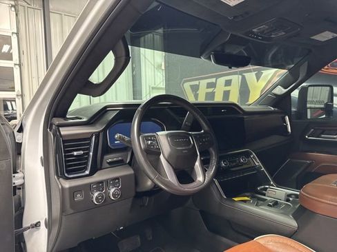 Used 2024 GMC Sierra 3500 Denali Ultimate image 5