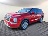 Used 2023 Mitsubishi Outlander ES image 3