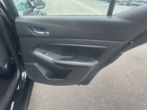 Used 2022 Nissan Altima 2.5 SV FWD image 16