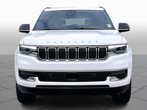 Certified 2025 Jeep Wagoneer 4WD image 4