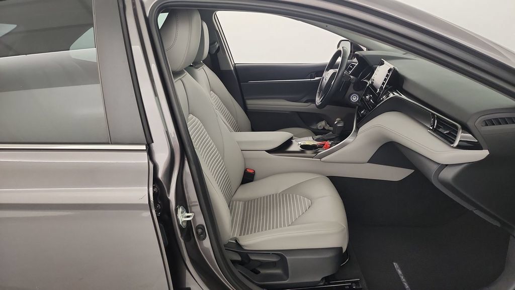 Used 2024 Toyota Camry SE FWD image 26