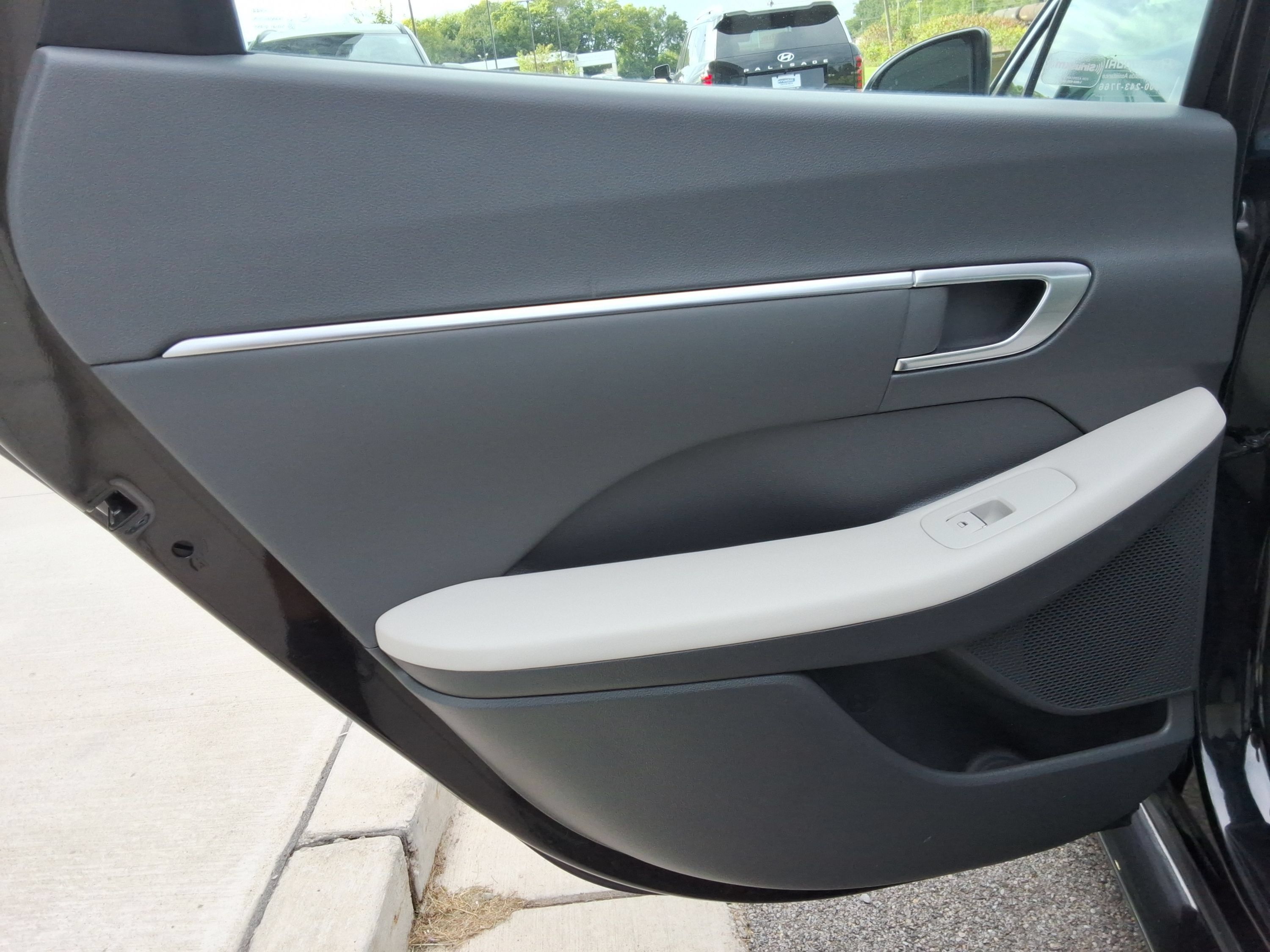 Used 2023 Hyundai Sonata SEL w/ Convenience Package FWD image 22