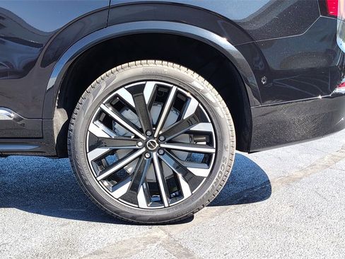 New 2026 Volvo XC90 B6 Plus w/ Protection Package Premier image 31