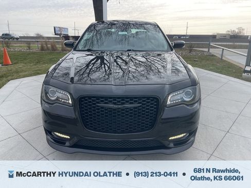 Used 2022 Chrysler 300 Touring L w/ Comfort Group RWD image 13