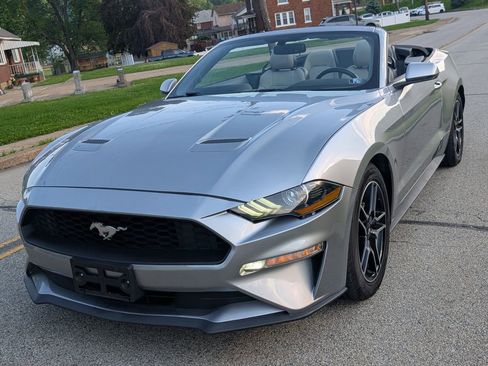 Used 2020 Ford Mustang Premium RWD image 20