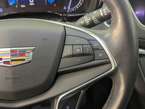 Used 2017 Cadillac XT5 Luxury w/ Driver Awareness Package image 25