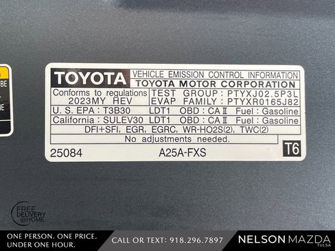 Used 2023 Toyota Venza XLE image 53