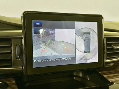 Certified 2021 Ford Explorer Limited w/ Hybrid Equipment Group 310A image 14