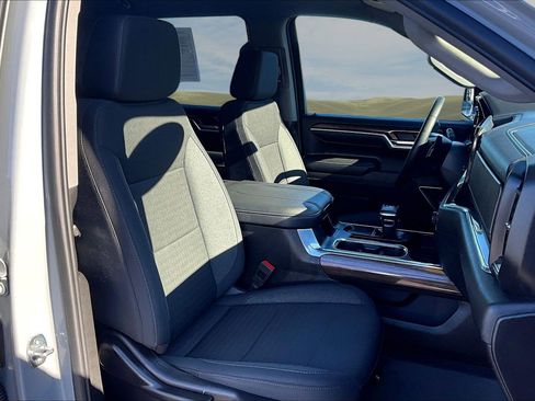 Used 2024 Chevrolet Silverado 1500 LT image 21