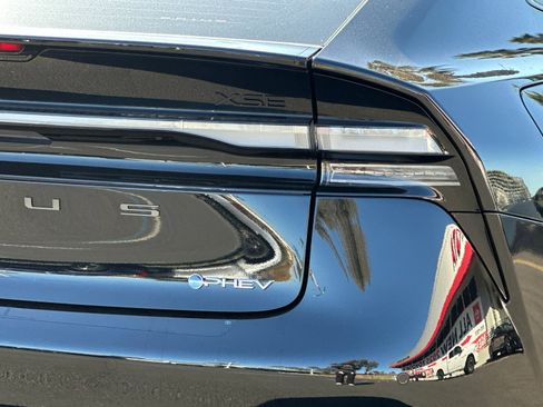 New 2026 Toyota Prius Plug-In Hybrid image 25