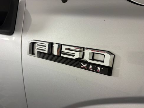 Used 2019 Ford F150 XLT w/ Equipment Group 302A Luxury AWD/4WD image 10