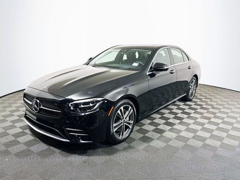 Used 2022 Mercedes-Benz E 350 Sedan image 4