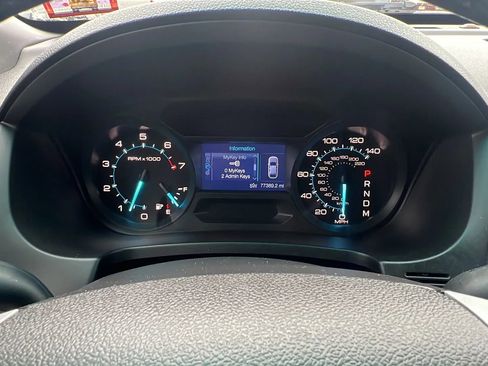 Used 2014 Ford Explorer XLT image 13