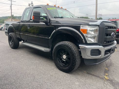 Used 2012 Ford F250 XL w/ PWR Equipment Group AWD/4WD image 4