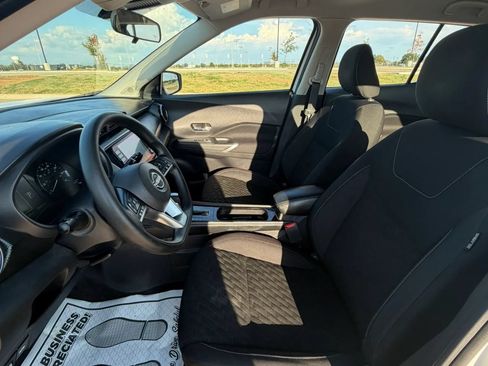 Used 2022 Nissan Kicks SV FWD image 23