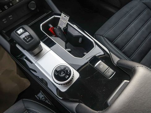 New 2026 Mitsubishi Outlander AWD image 38