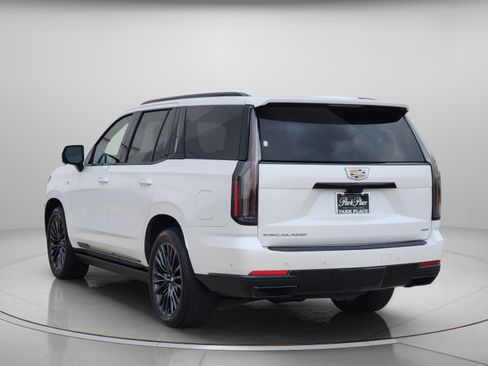 Used 2025 Cadillac Escalade Sport Platinum AWD/4WD image 3