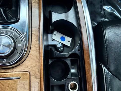 Used 2011 INFINITI QX56 4WD w/ Theater Pkg image 30