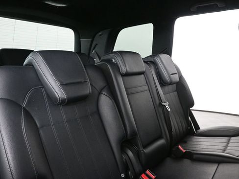Certified 2019 Mercedes-Benz GLS 450 4MATIC image 21