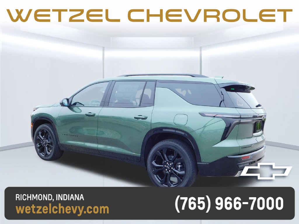 New 2027 Chevrolet Traverse RS w/ LPO, Floor Liner Package FWD image 5