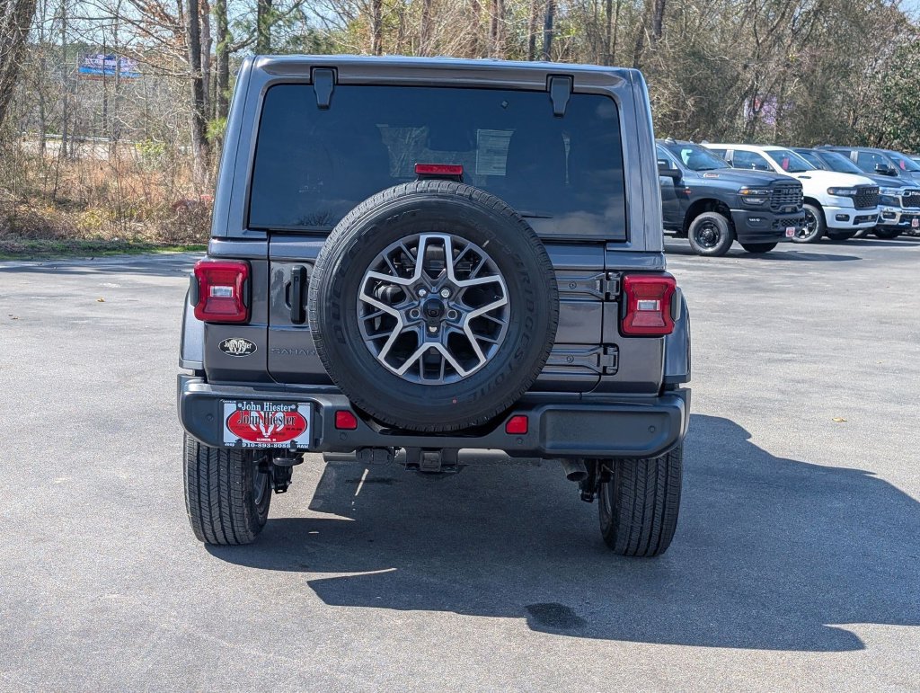 New 2026 Jeep Wrangler Unlimited Sahara AWD/4WD image 6