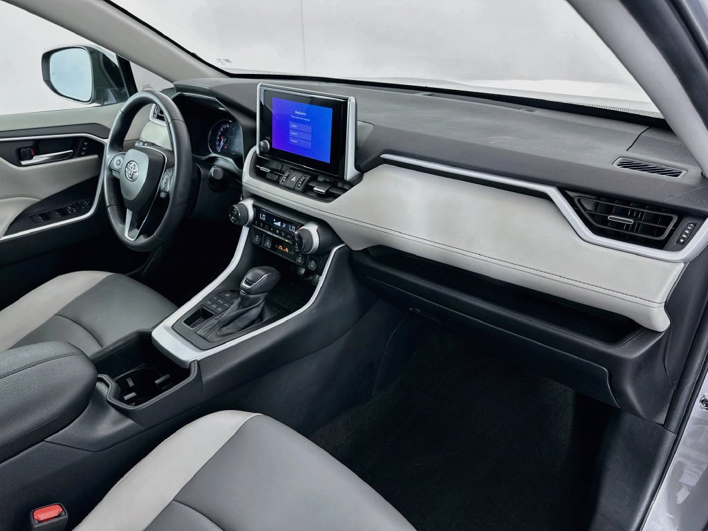 Certified 2023 Toyota RAV4 XLE Premium AWD/4WD image 29