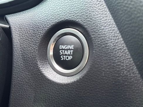 Certified 2025 Toyota Corolla SE image 22