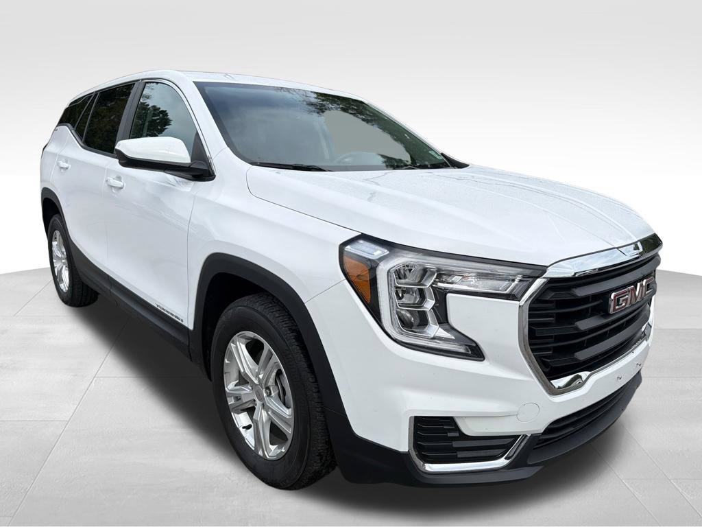Used 2024 GMC Terrain SLE AWD/4WD image 18