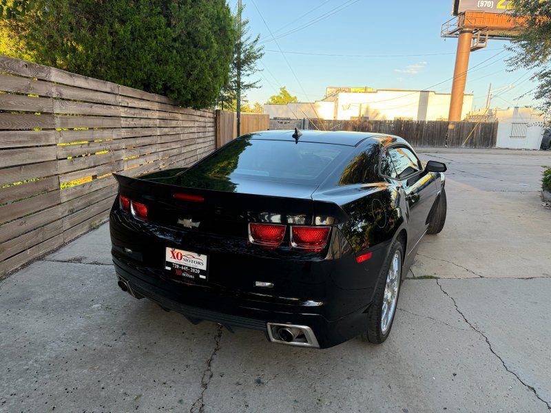 Used 2013 Chevrolet Camaro LS RWD image 19