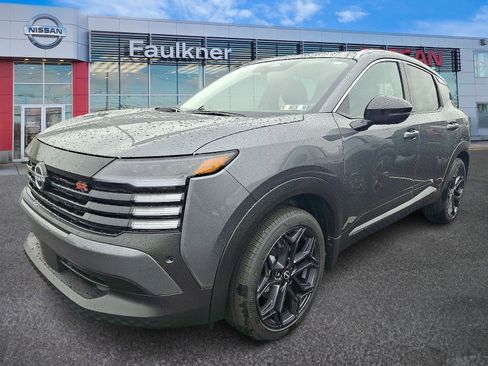 New 2026 Nissan Kicks SR w/ SR Premium Package image 3